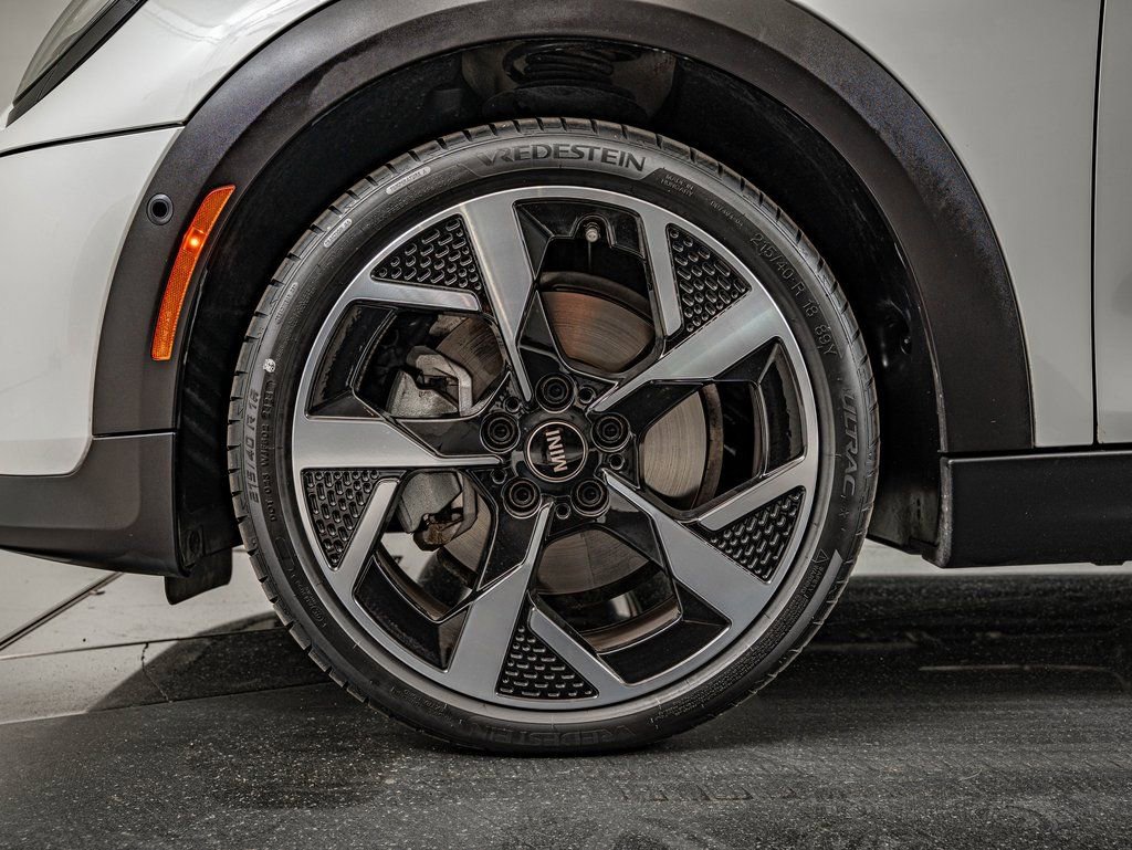 Certified 2025 MINI Cooper S image 11