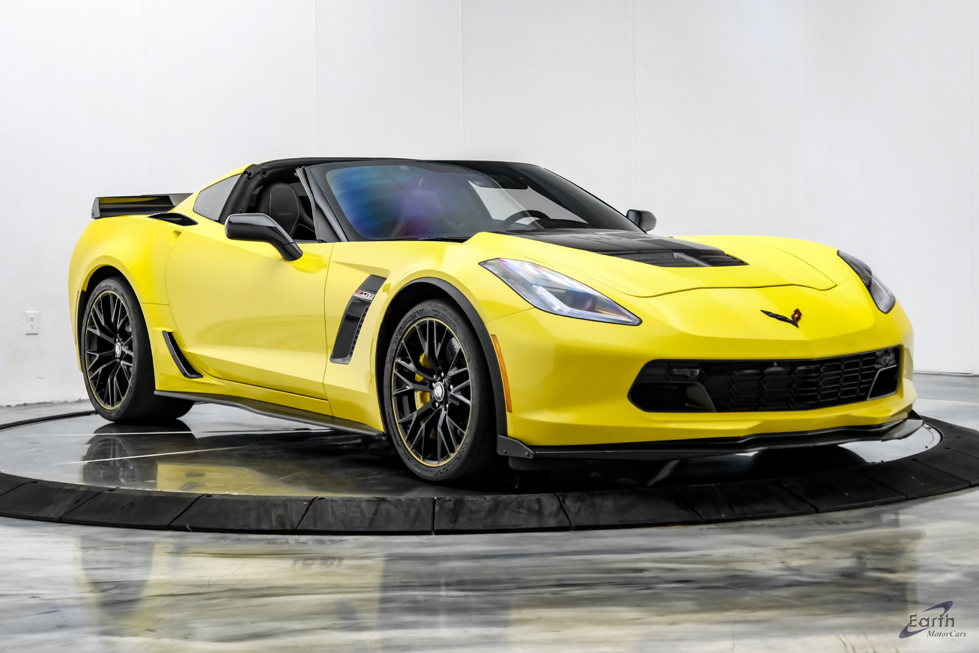 Used 2016 Chevrolet Corvette Z06 w/ C7.r Special Edition RWD image 28