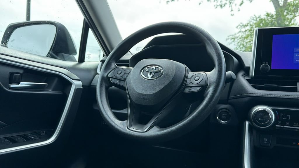 Certified 2024 Toyota RAV4 XLE FWD image 36