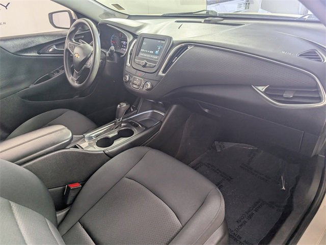 Used 2016 Chevrolet Malibu LT image 22