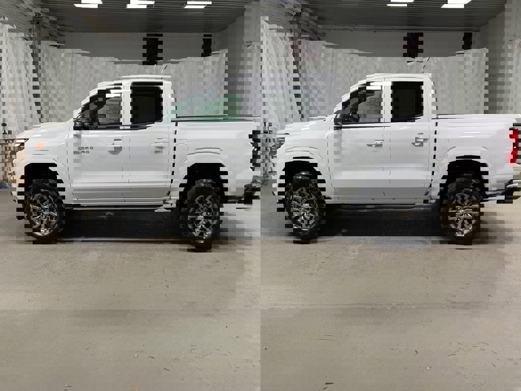 New 2025 Chevrolet Colorado LT w/ LT Convenience Package image 4