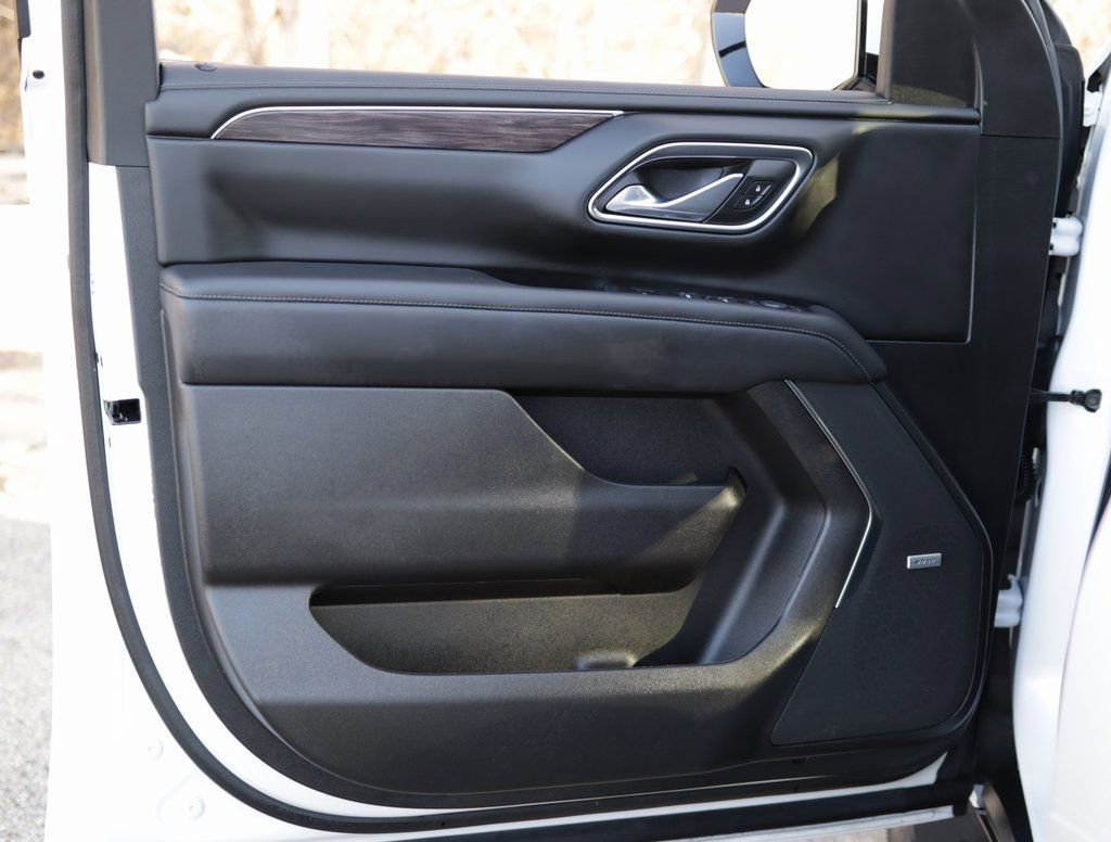 Used 2023 Chevrolet Tahoe LT w/ Luxury Package image 26
