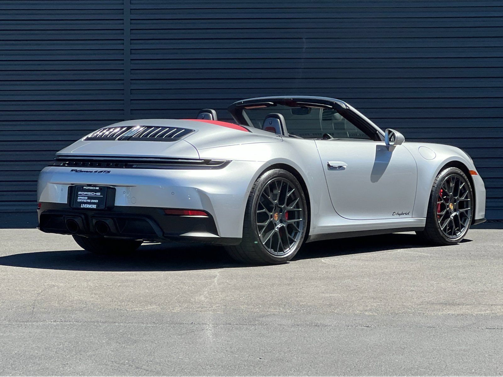 Certified 2025 Porsche 911 Carrera 4 GTS AWD/4WD image 9