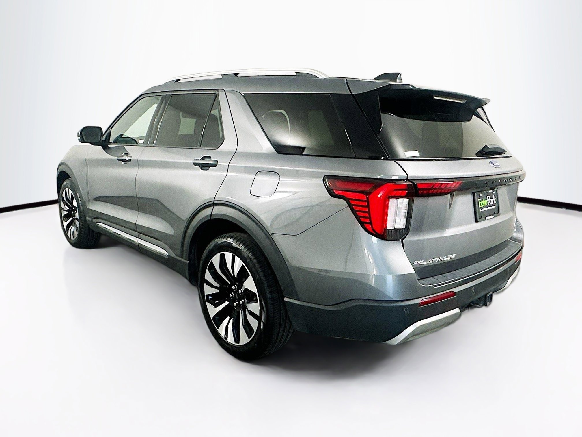 Used 2025 Ford Explorer Platinum w/ LUX Leather Package image 5