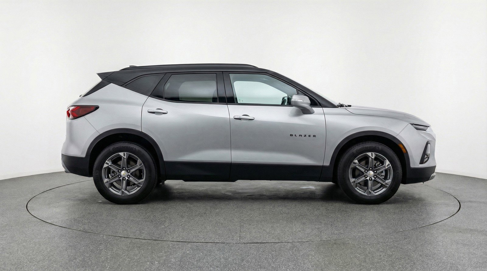 Used 2025 Chevrolet Blazer LT image 11
