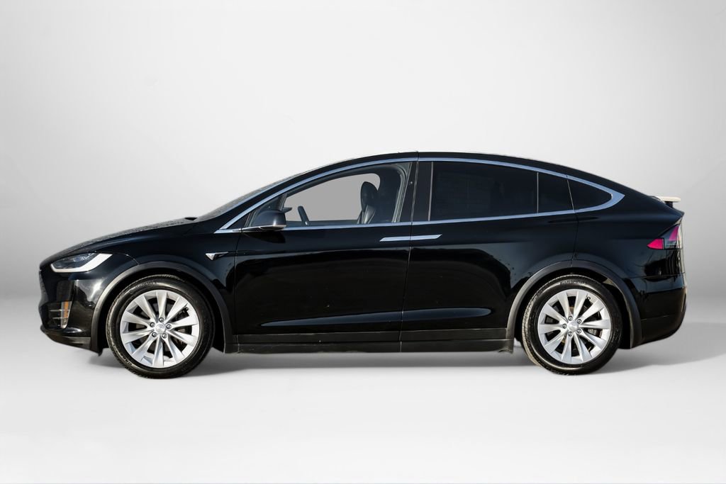 Used 2018 Tesla Model X 75D image 9