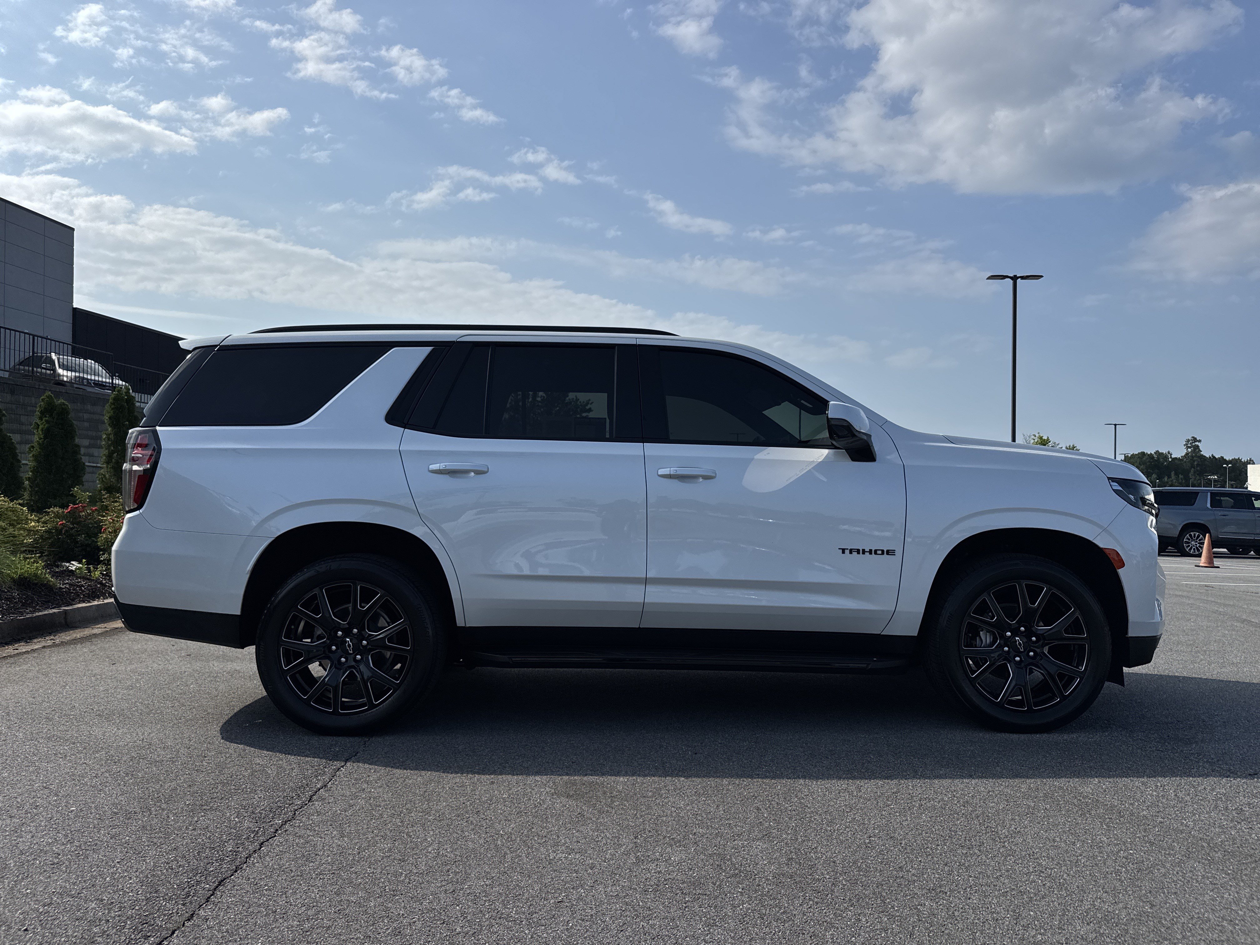 Used 2024 Chevrolet Tahoe RST w/ Luxury Package AWD/4WD image 11