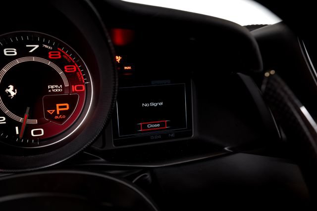 Certified 2018 Ferrari 488 GTB RWD image 34