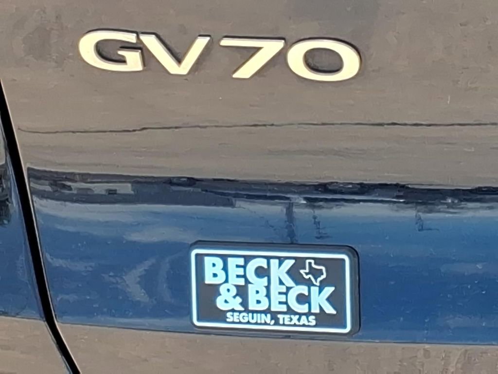 Used 2022 Genesis GV70 2.5T w/ Advanced Package image 11