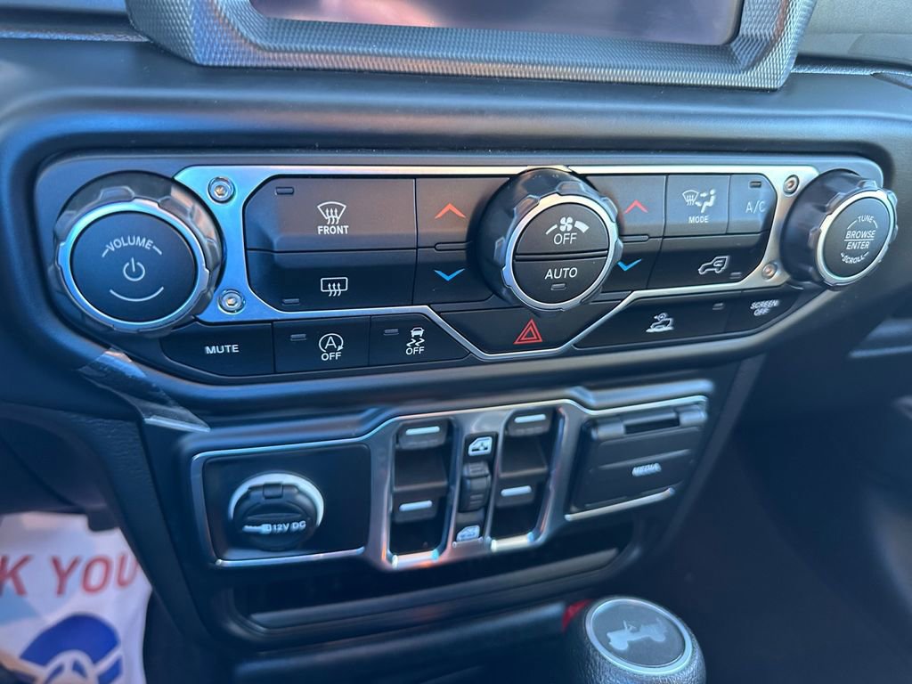 Used 2023 Jeep Wrangler Sahara image 20