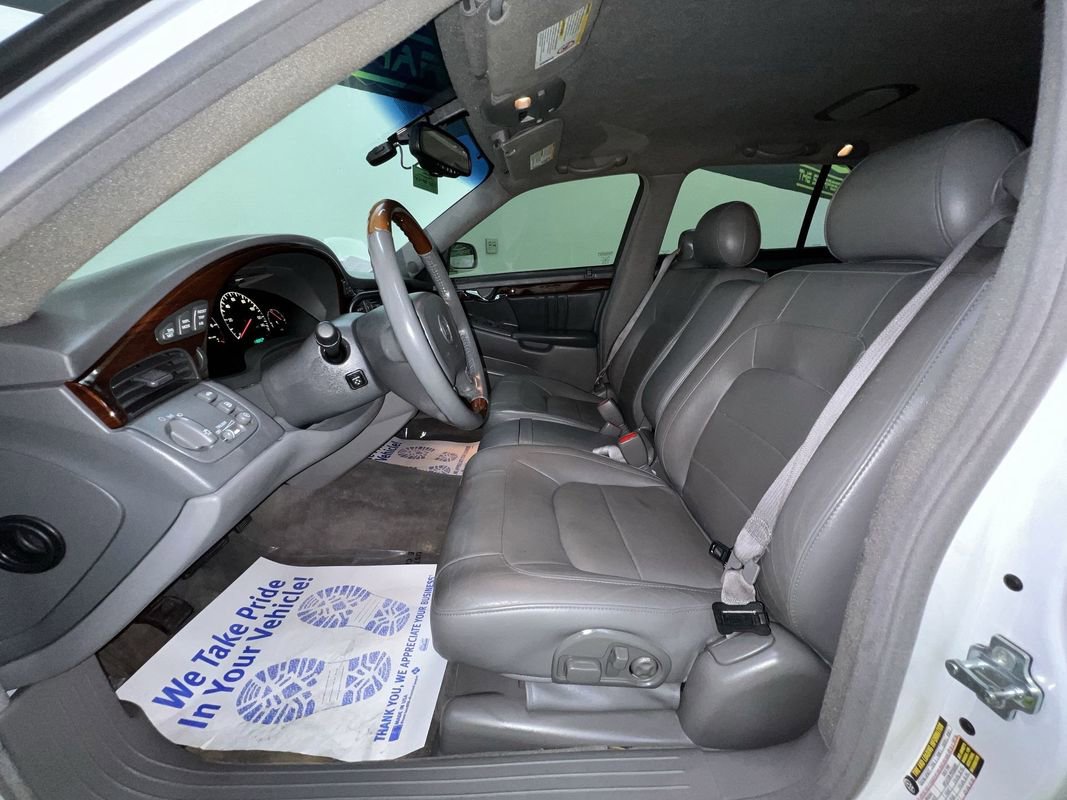 Used 2005 Cadillac De Ville DHS w/ Equipment Group FWD image 17