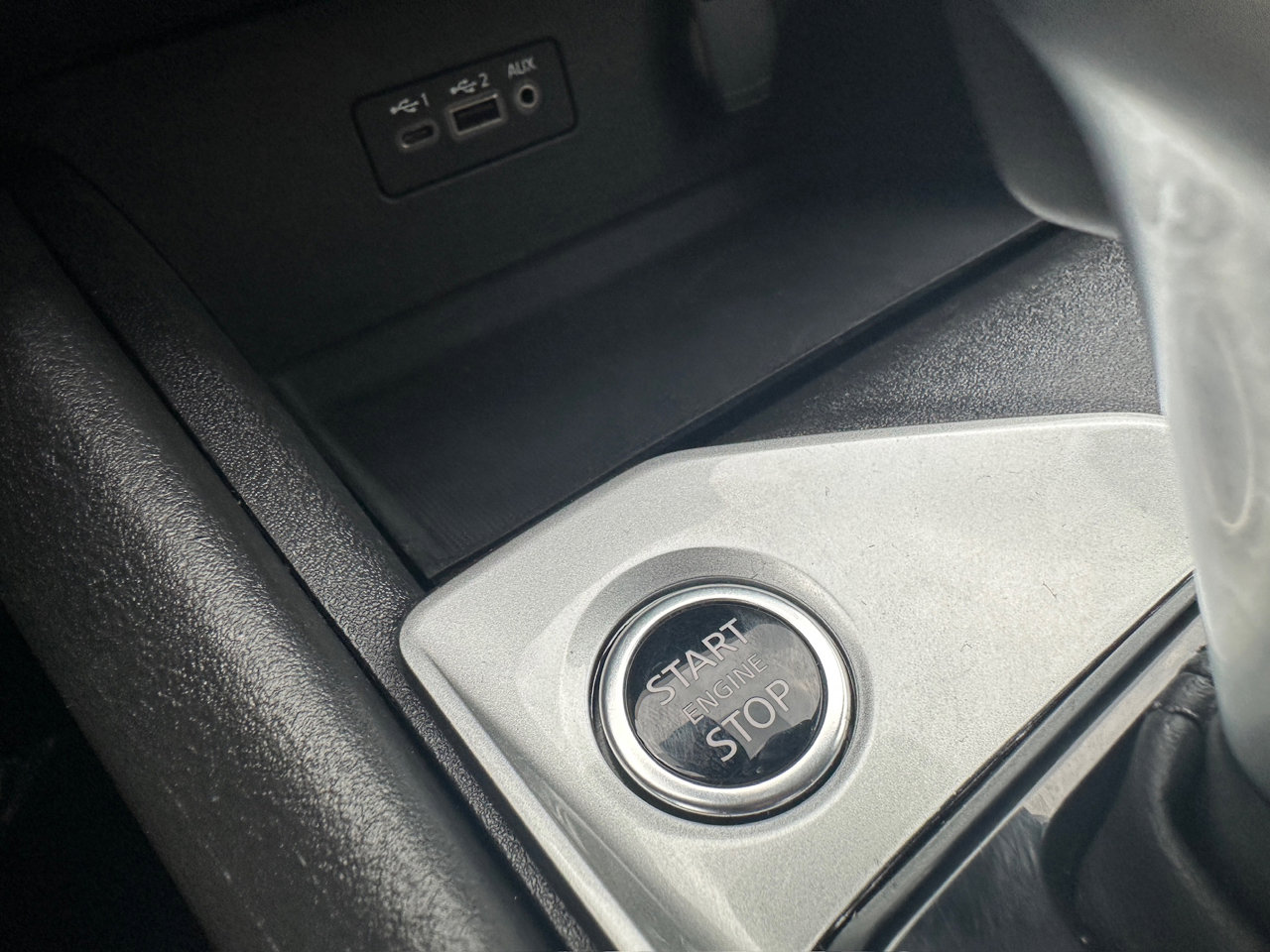 Used 2025 Nissan Altima 2.5 SV image 35