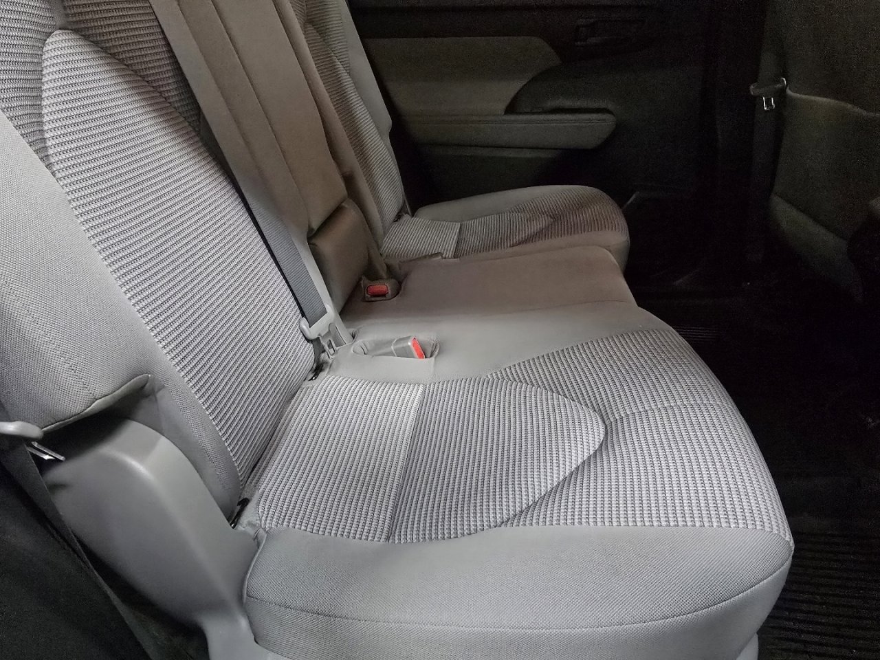 Certified 2023 Toyota Highlander LE image 19