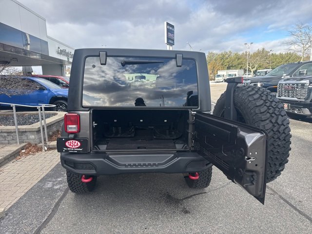 Used 2016 Jeep Wrangler Unlimited Rubicon image 38