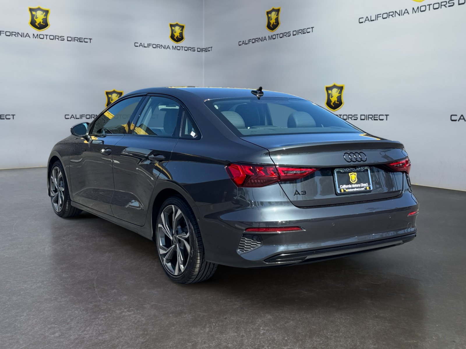 Used 2023 Audi A3 2.0T Premium Plus w/ Premium Plus Package FWD image 3