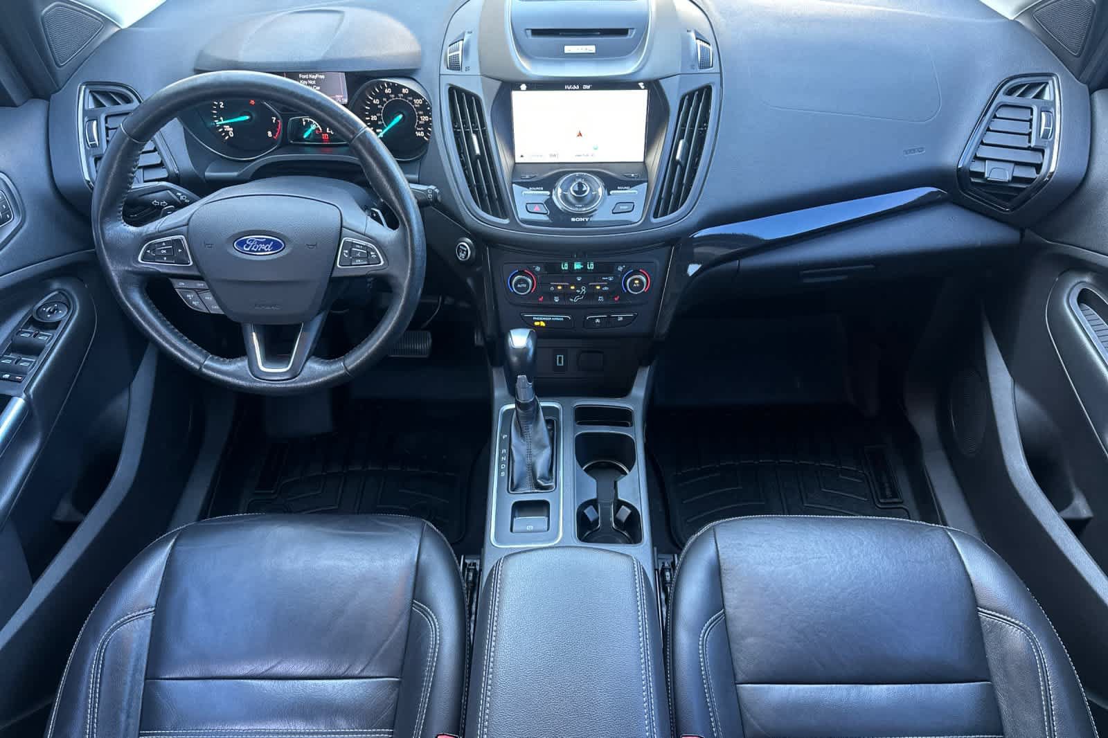 Used 2017 Ford Escape Titanium AWD/4WD image 3