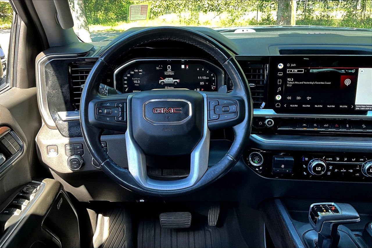 Used 2022 GMC Sierra 1500 SLT w/ SLT Premium Package AWD/4WD image 8
