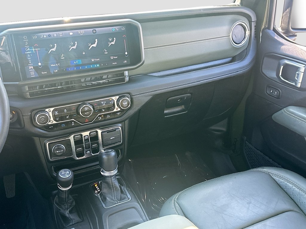Used 2024 Jeep Wrangler High Altitude AWD/4WD image 25