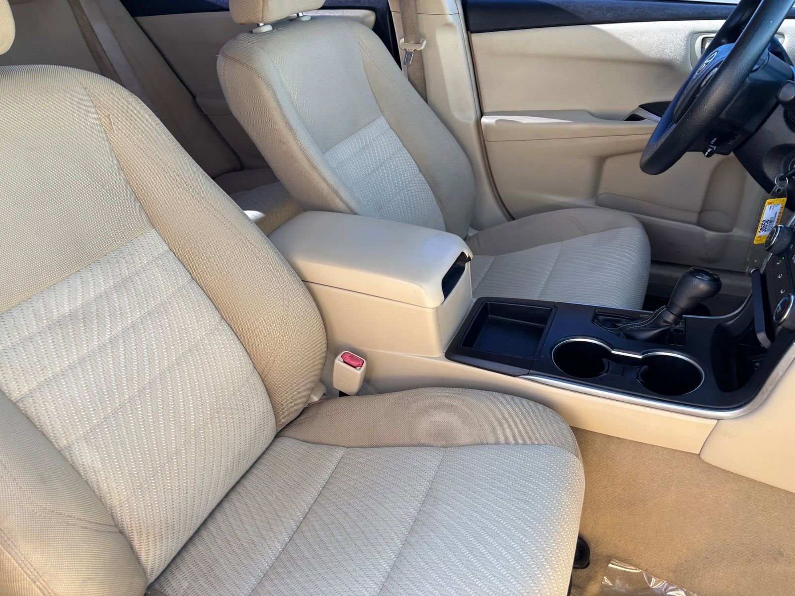 Used 2017 Toyota Camry LE image 15