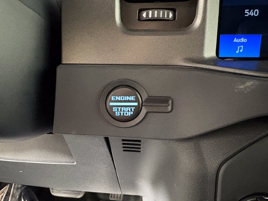 Certified 2025 Ford Bronco Badlands AWD/4WD image 21