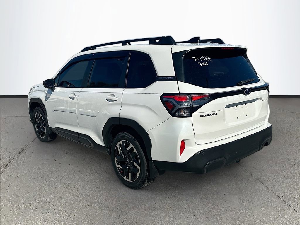 Used 2025 Subaru Forester Limited AWD/4WD image 5
