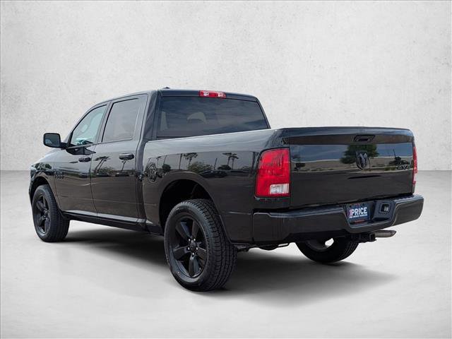 Used 2018 RAM 1500 Express w/ Black Ram 1500 Express Group AWD/4WD image 8