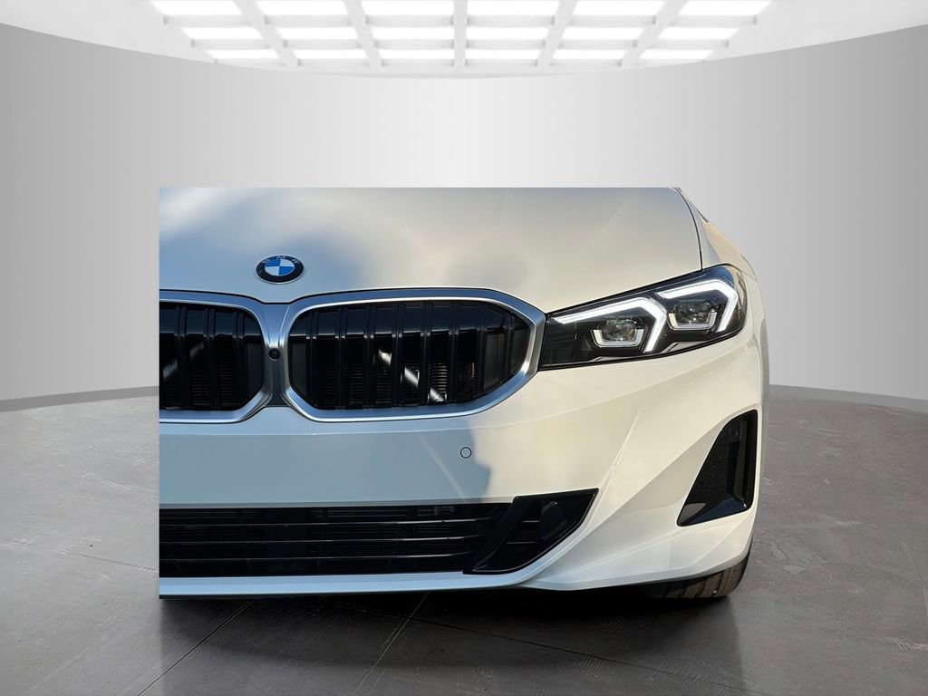 Used 2026 BMW 330i Sedan w/ Parking Assistance Package image 9