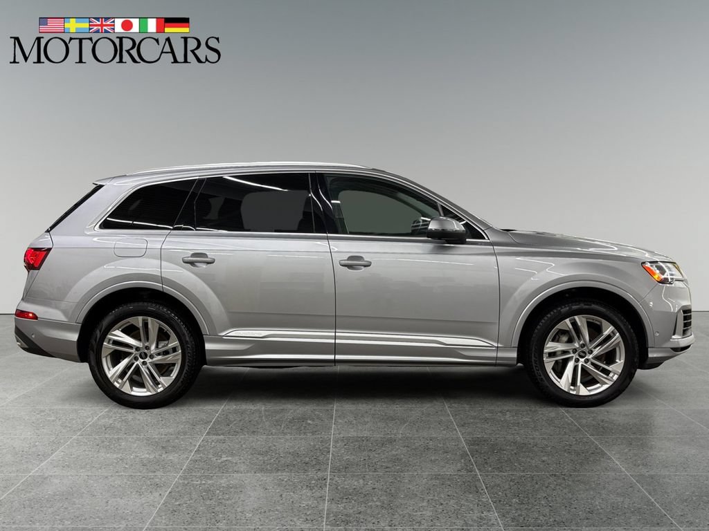 Used 2022 Audi Q7 3.0T Premium AWD/4WD image 2