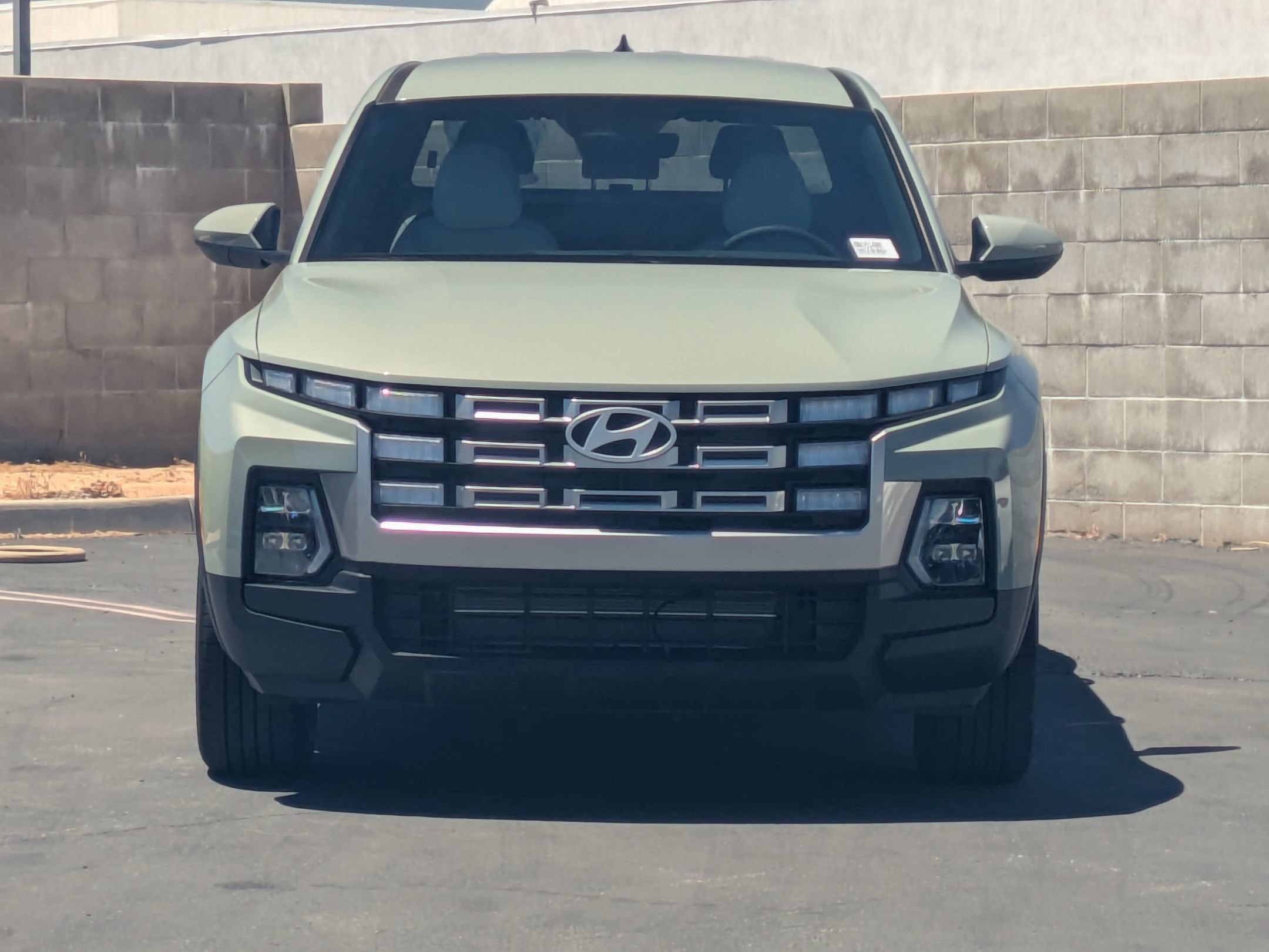 New 2025 Hyundai Santa Cruz SE image 2
