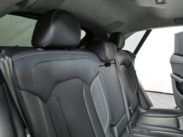 Used 2024 Audi Q8 Prestige AWD/4WD image 24