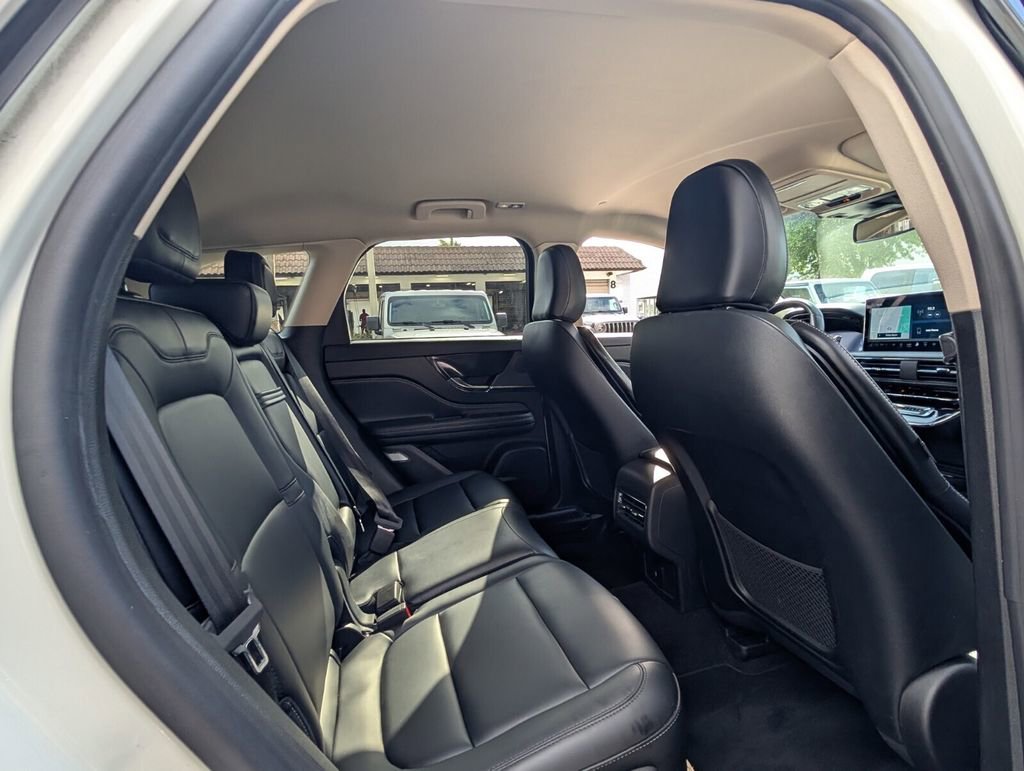 Used 2023 Lincoln Corsair FWD image 15