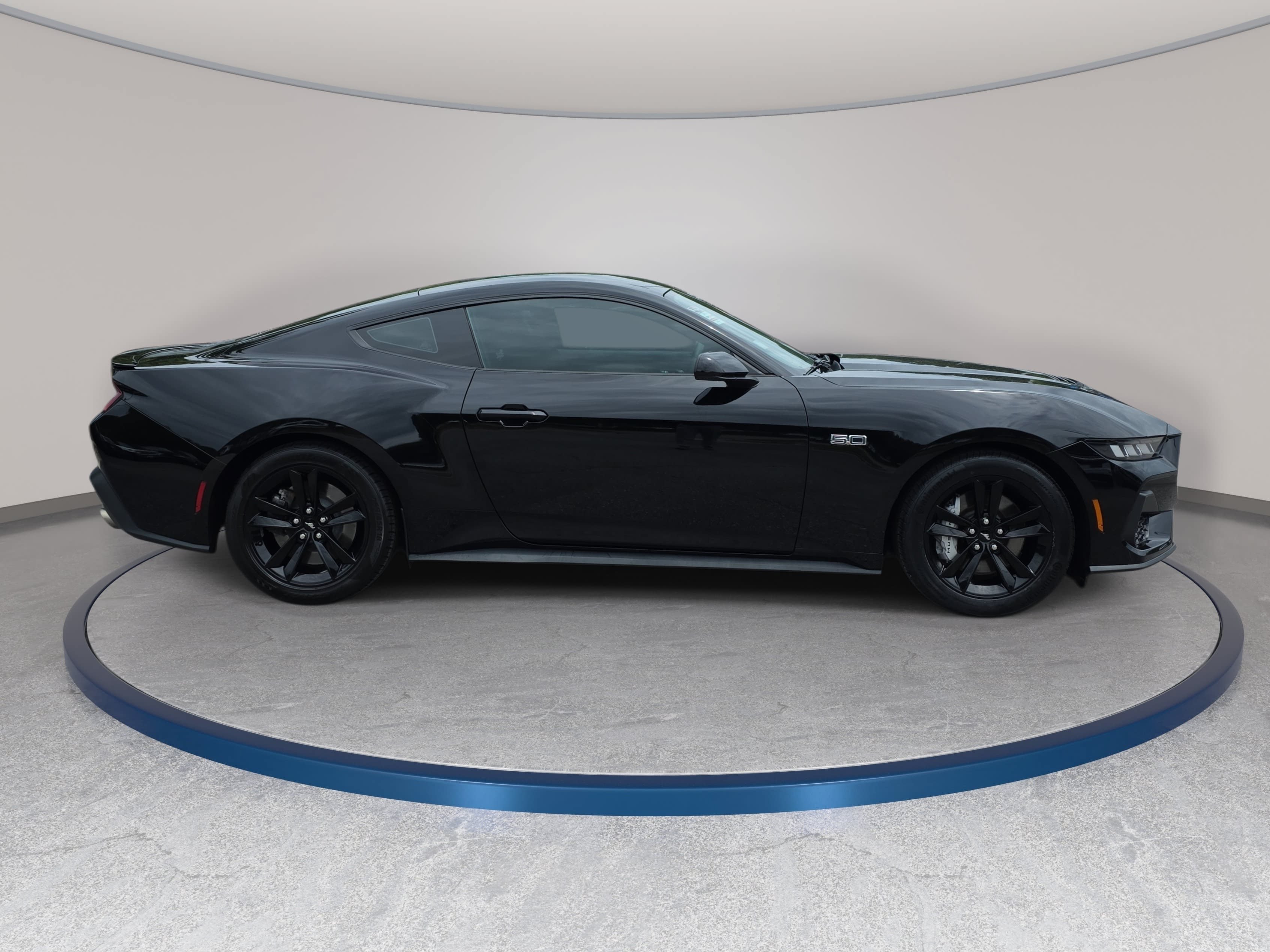 Used 2024 Ford Mustang GT RWD image 4