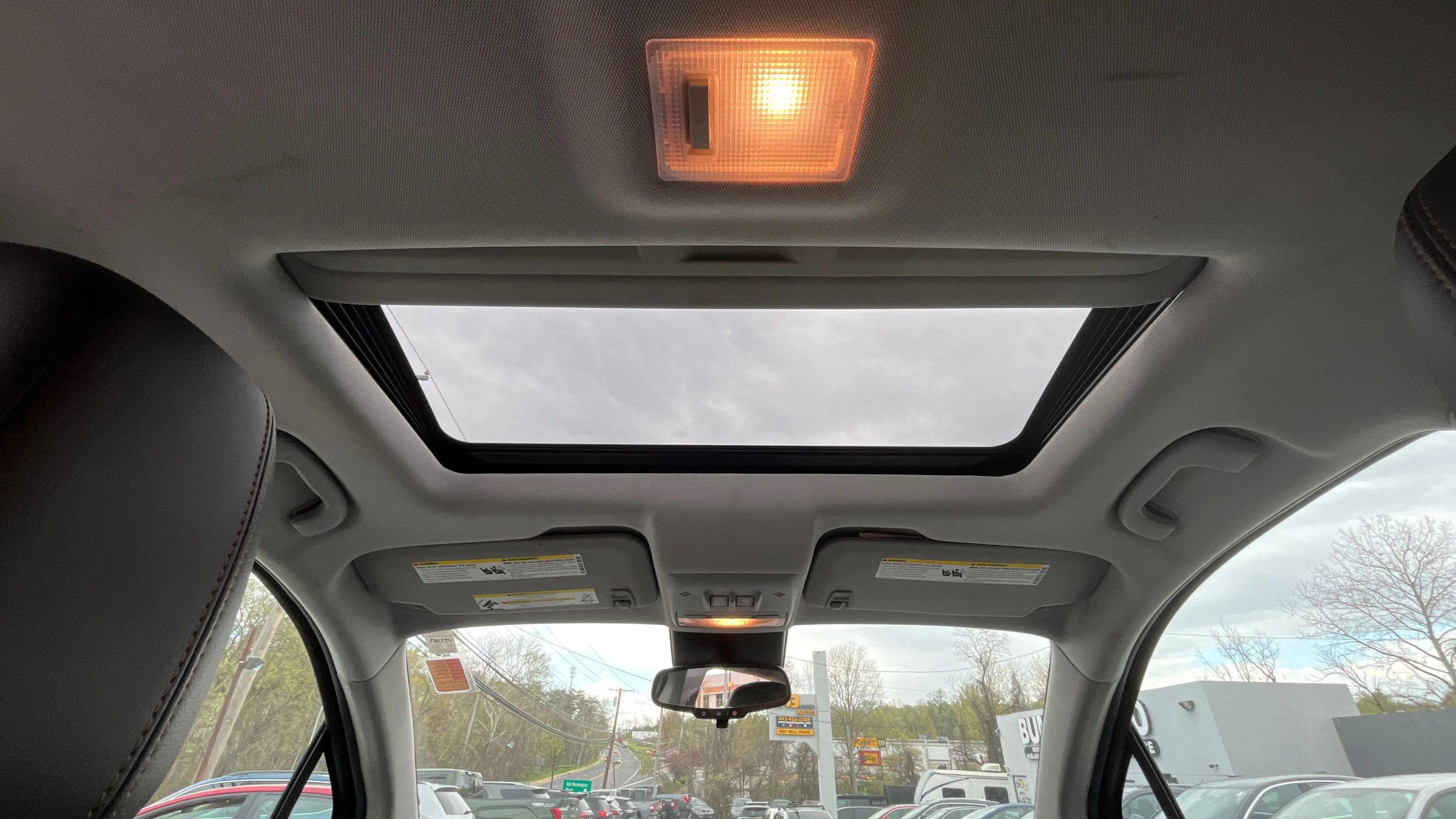 Used 2018 Chevrolet Trax LT w/ Sun & Sound Package image 21