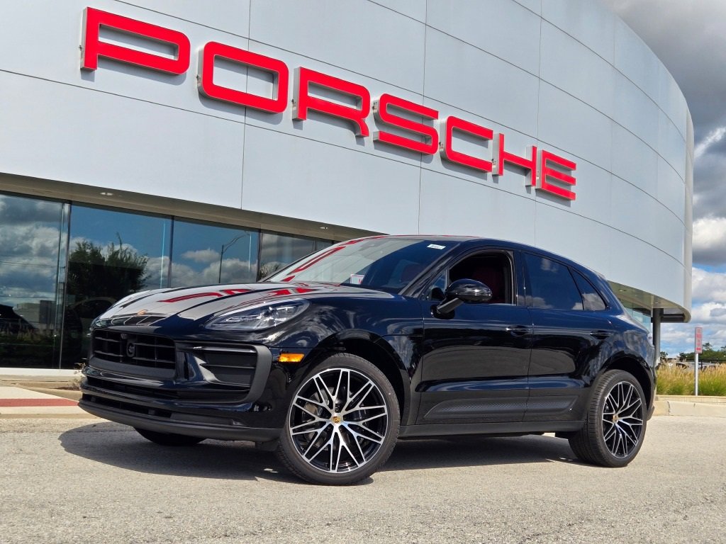 New 2026 Porsche Macan image 1