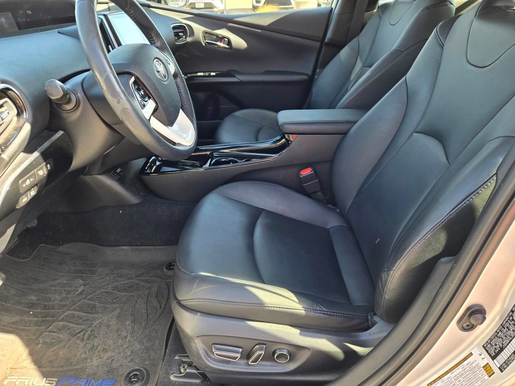Used 2018 Toyota Prius Prime Advanced FWD image 30