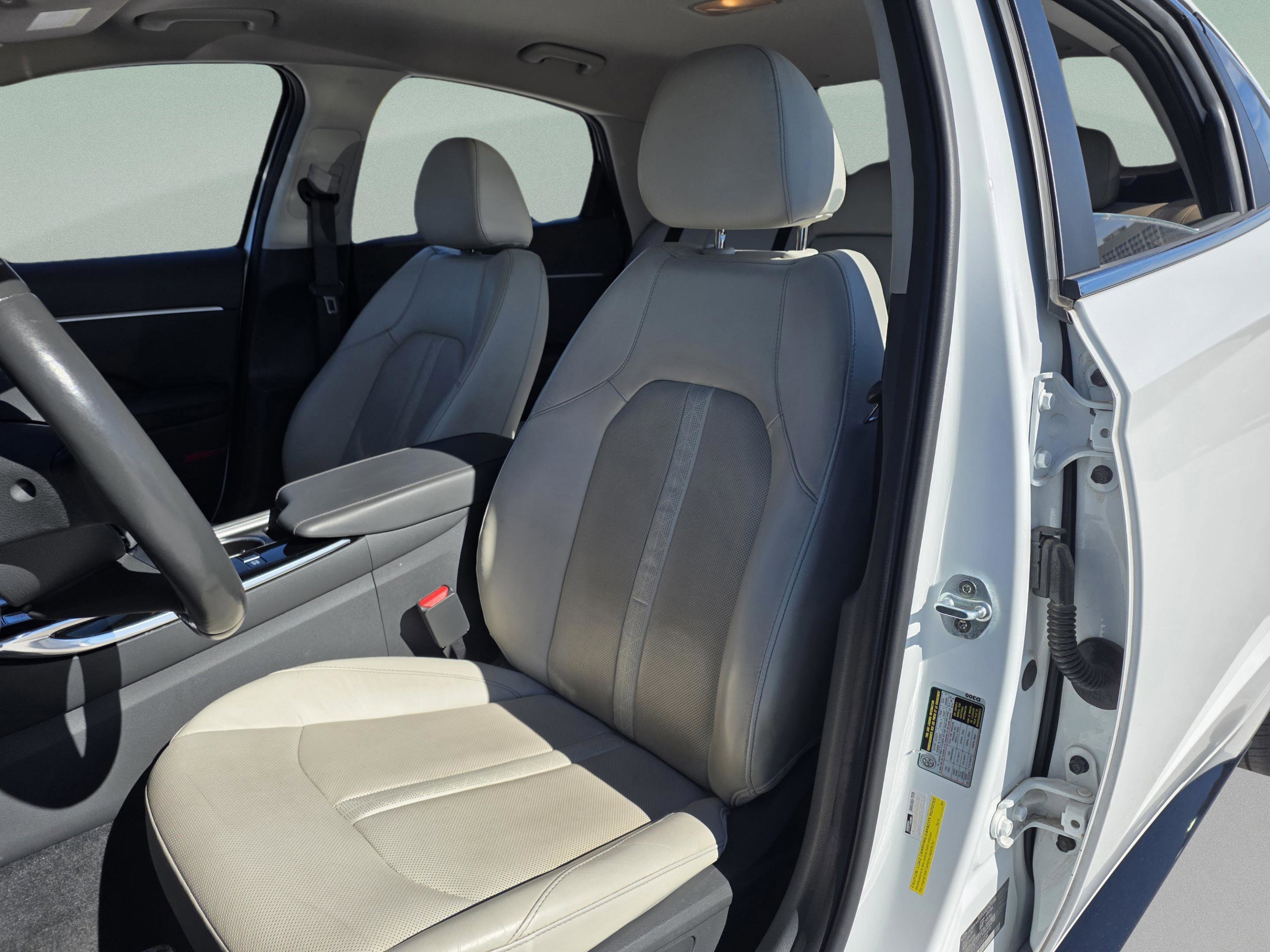 Used 2020 Hyundai Sonata SEL w/ Premium Package image 15