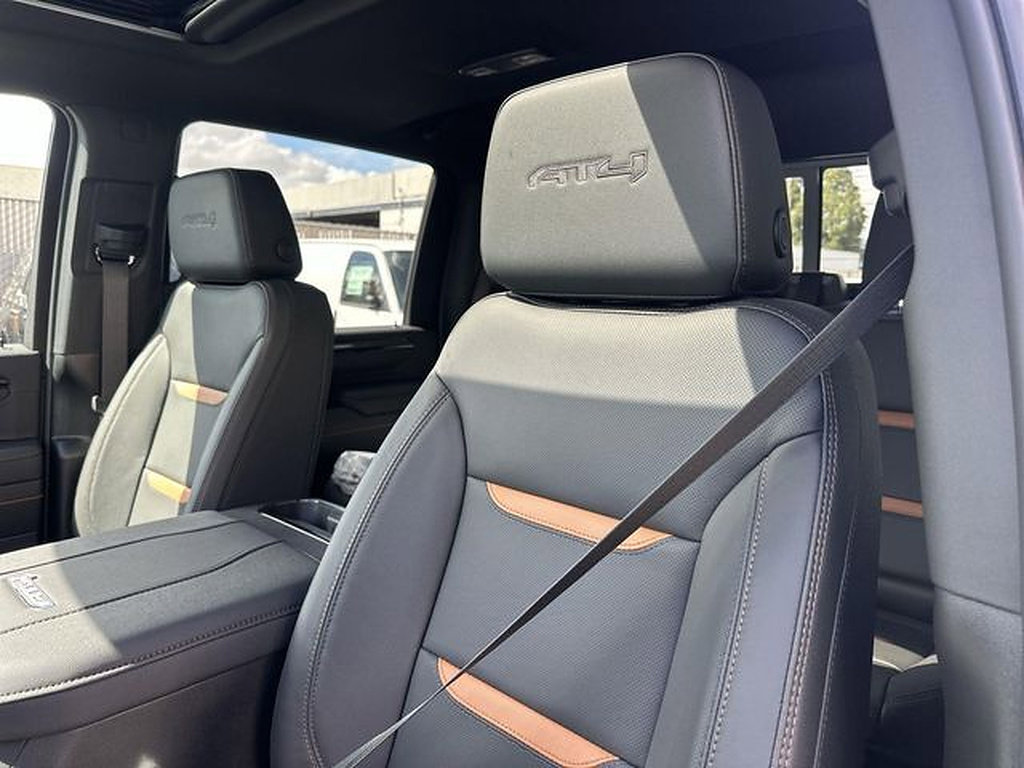 New 2026 GMC Sierra 2500 AT4 w/ AT4 Premium Plus Package AWD/4WD image 24