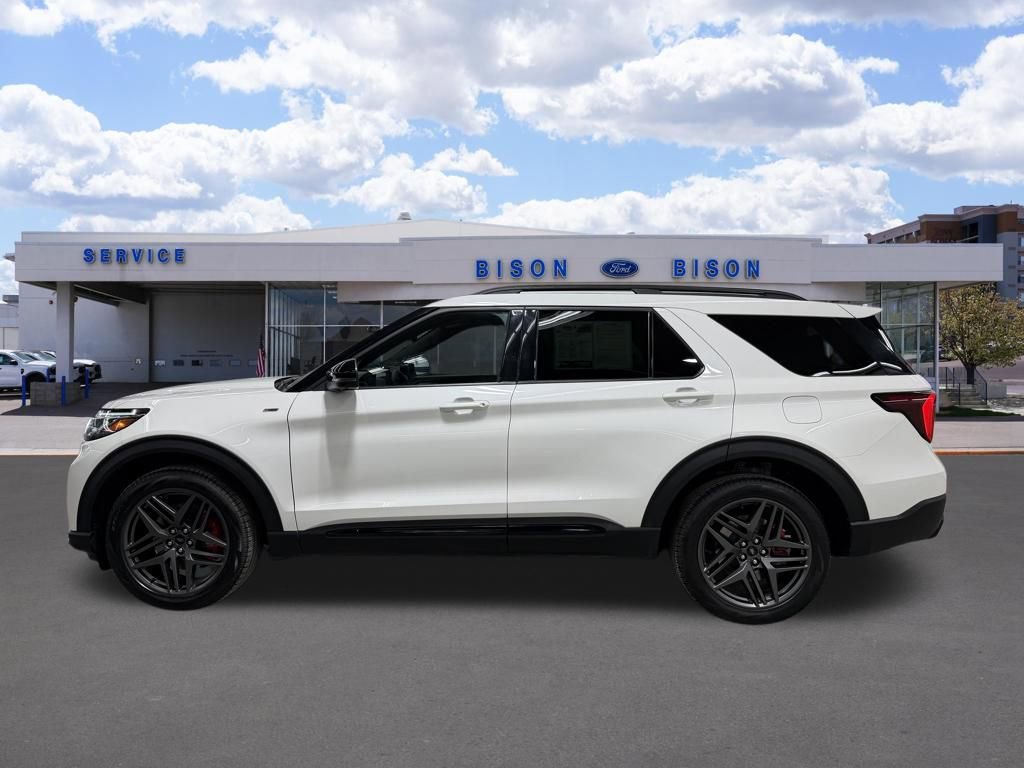 Certified 2025 Ford Explorer ST-Line w/ ST-Line Street Pack AWD/4WD image 6