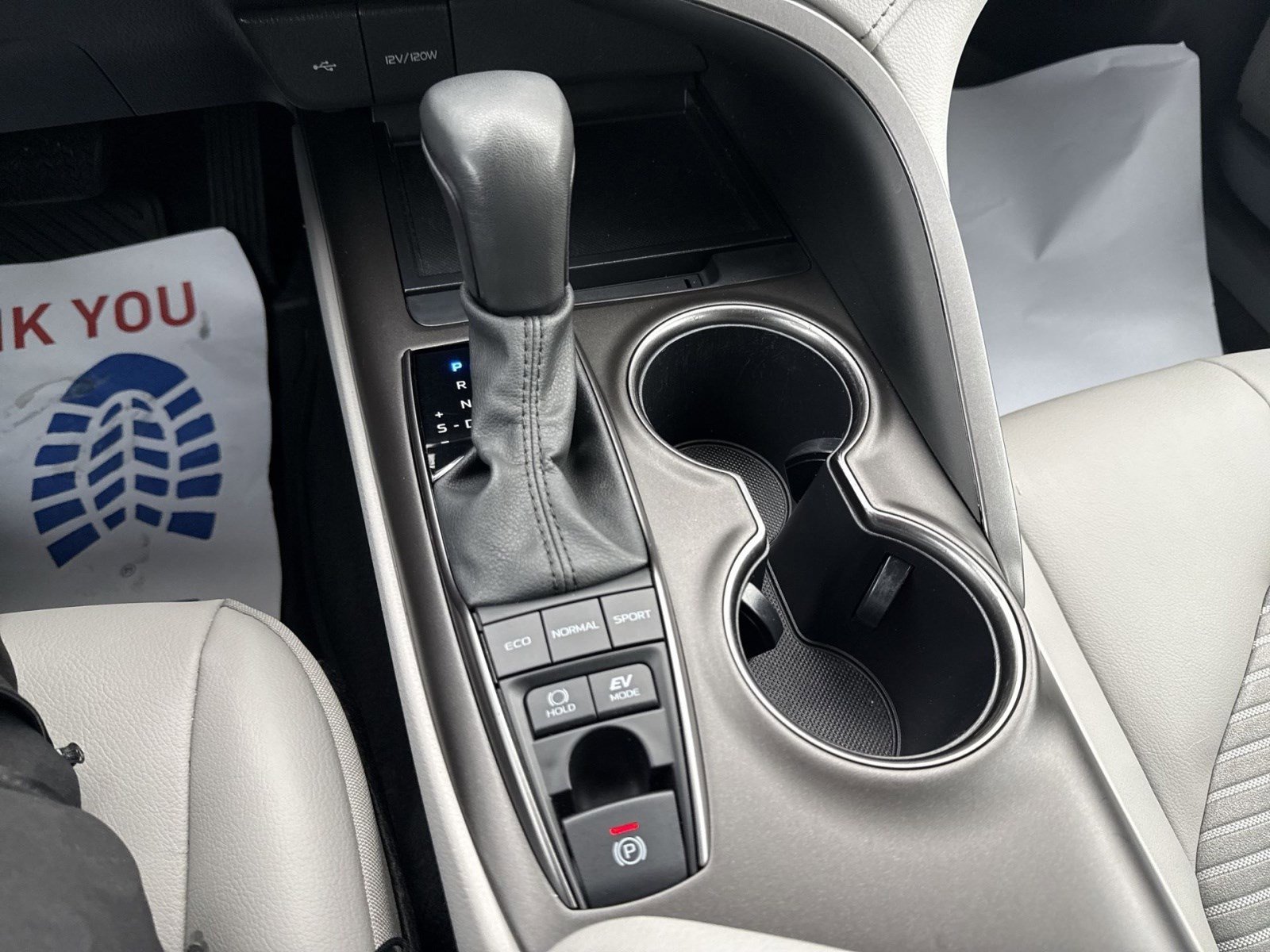 Used 2024 Toyota Camry SE image 21