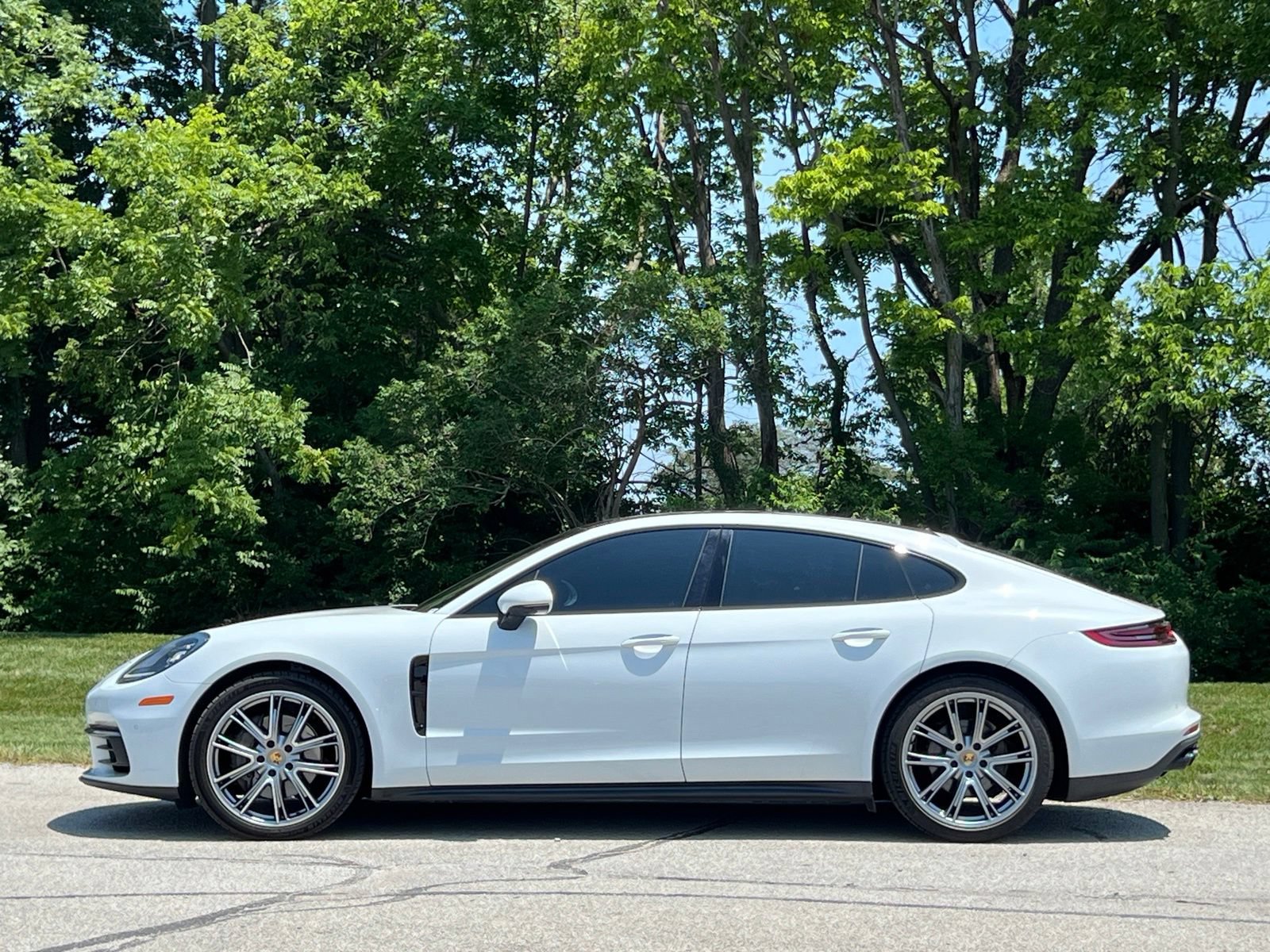 Certified 2018 Porsche Panamera 4S AWD/4WD image 2