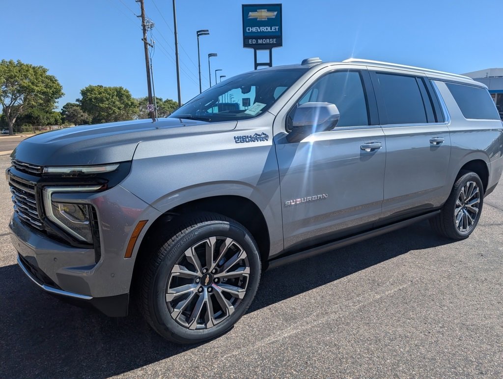 New 2026 Chevrolet Suburban High Country image 1