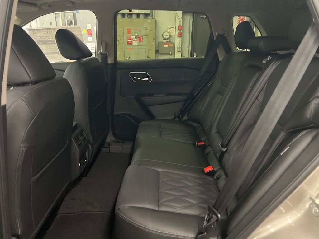 New 2026 Nissan Rogue Platinum w/ Platinum Premium Package image 32