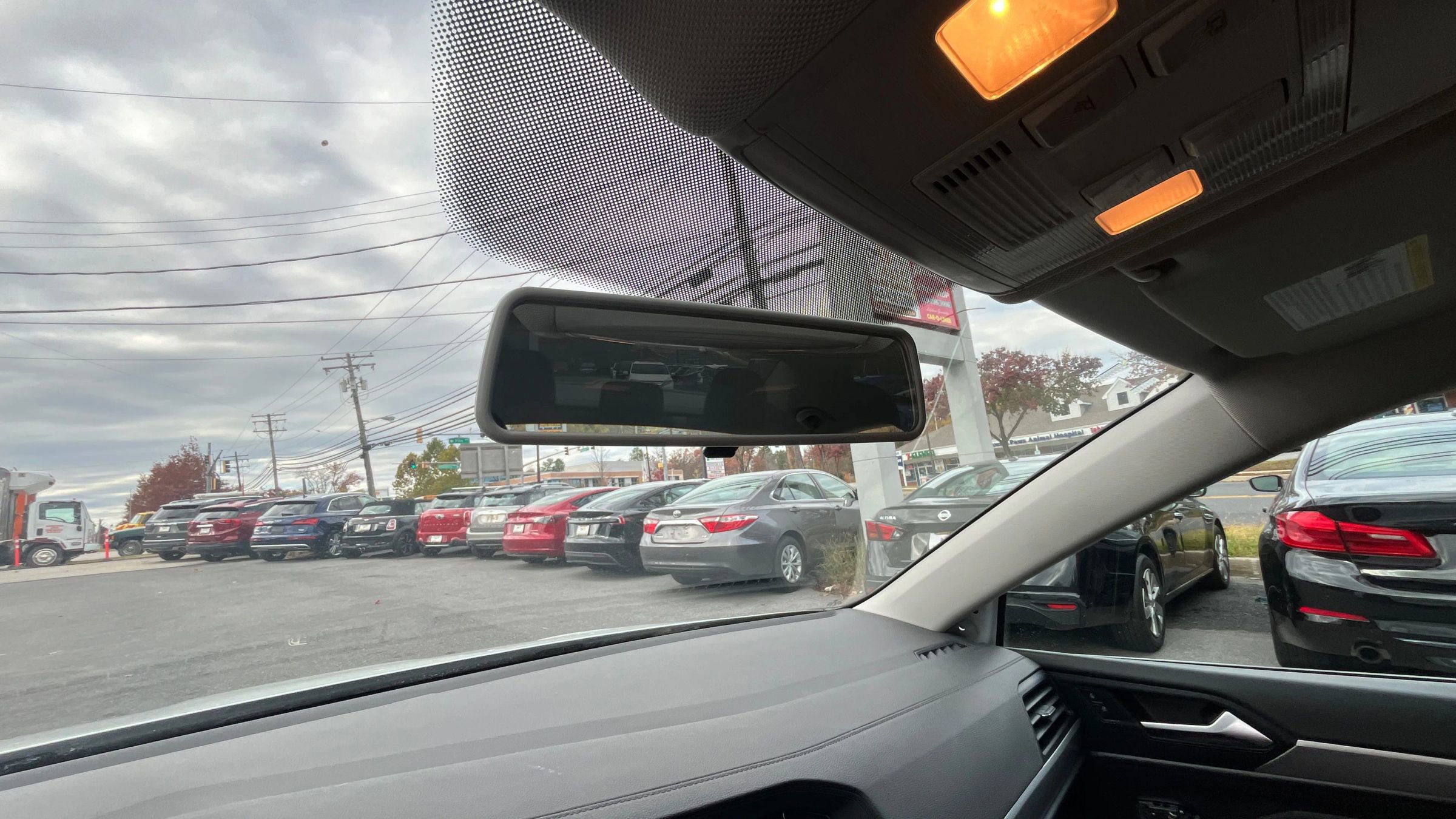 Used 2021 Volkswagen Jetta S w/ Driver Assistance Package image 19