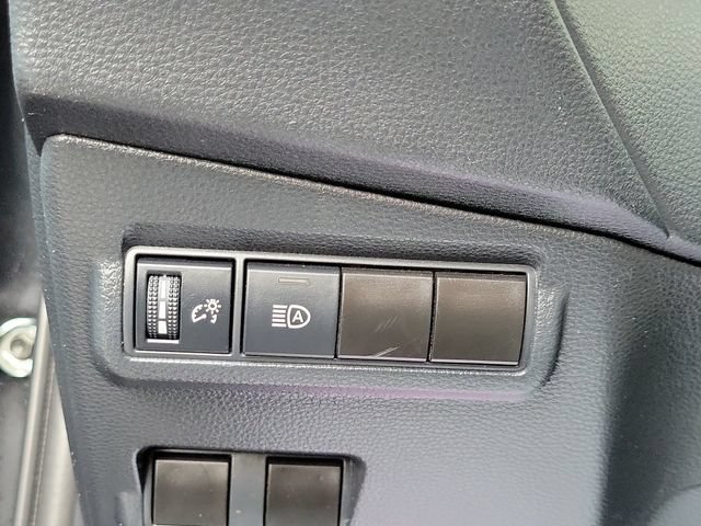 Used 2022 Toyota Corolla Cross LE w/ Moonroof Package FWD image 12