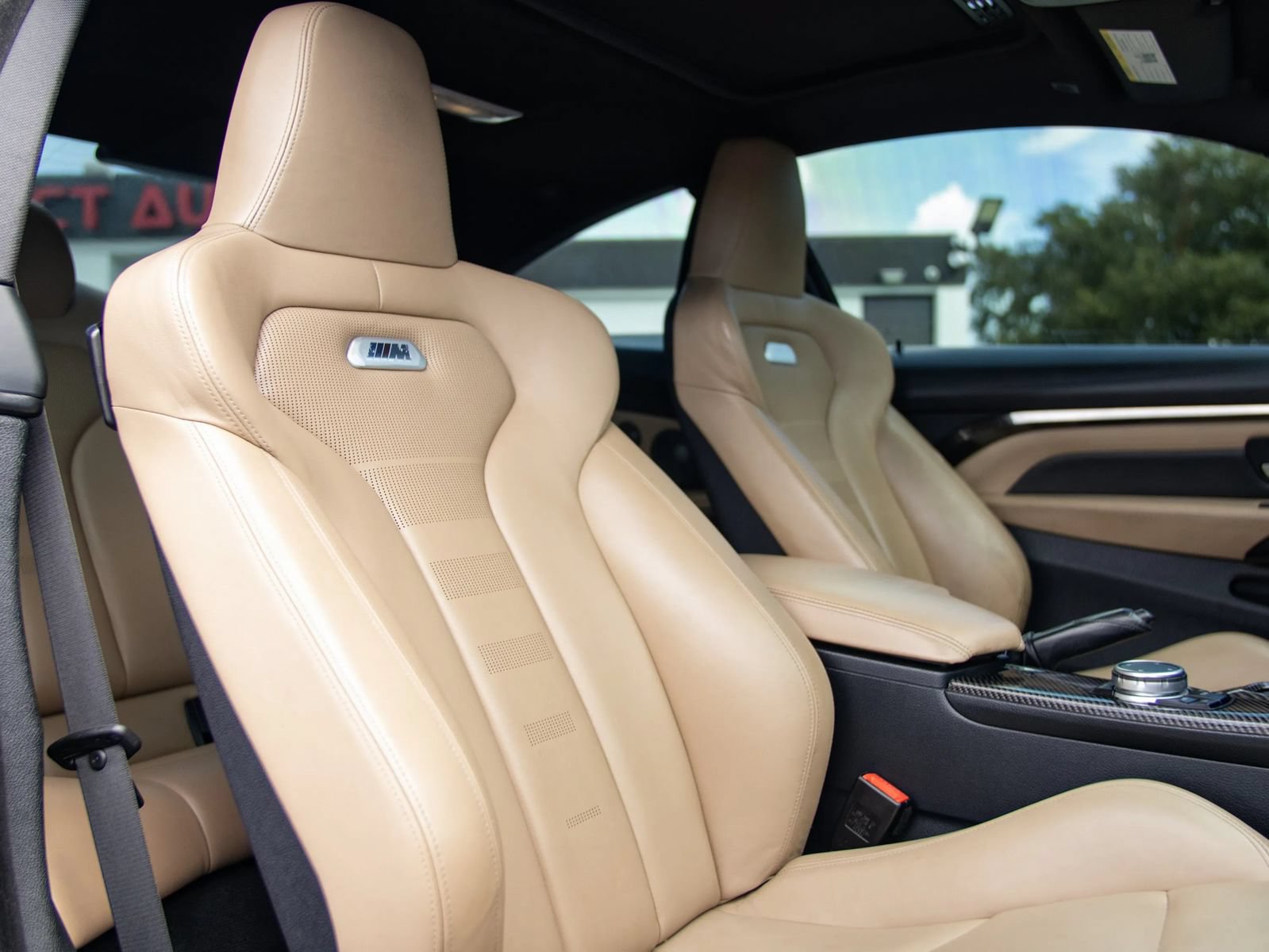 Used 2015 BMW M4 Coupe w/ Executive Package RWD image 24