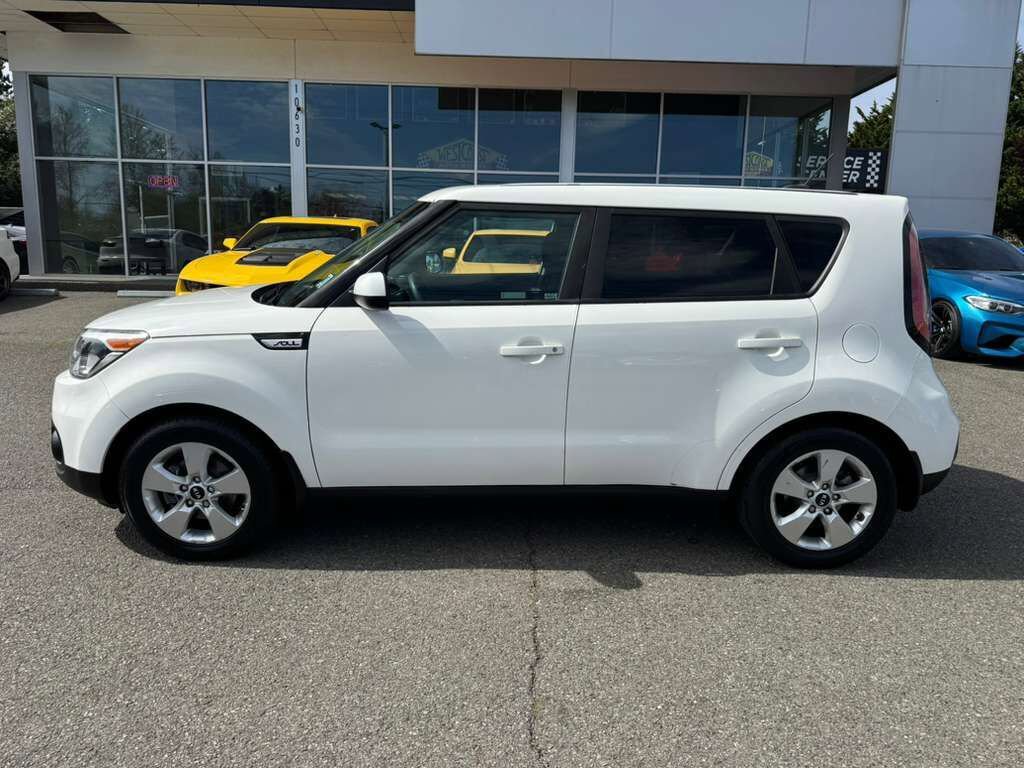 Used 2019 Kia Soul image 2