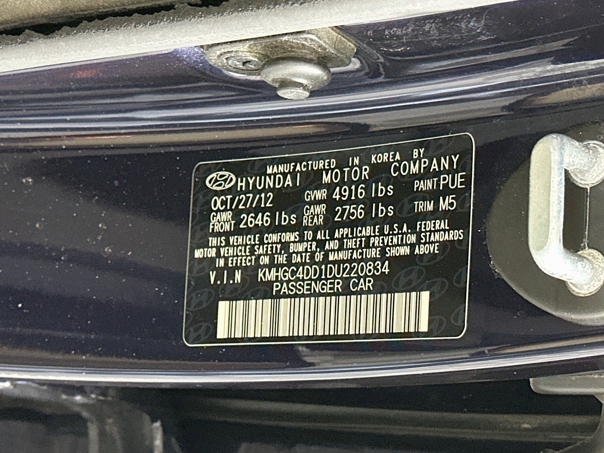 Used 2013 Hyundai Genesis 3.8 RWD image 12