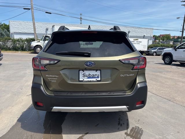 Used 2025 Subaru Outback Limited AWD/4WD image 6