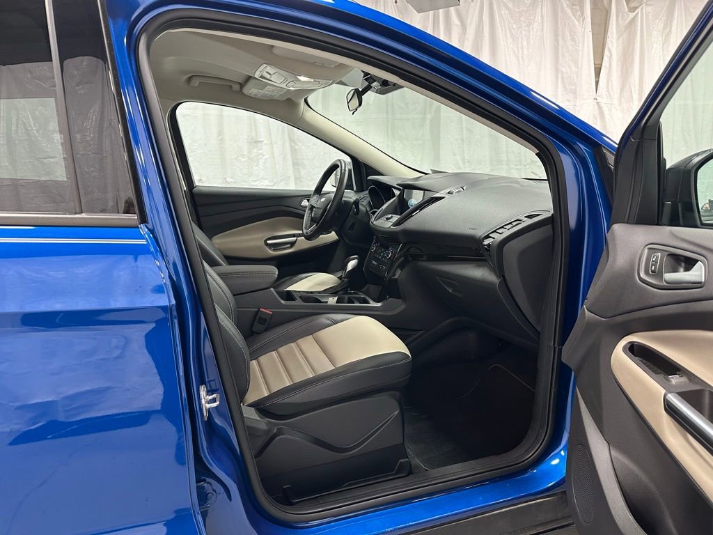Used 2019 Ford Escape SEL image 53