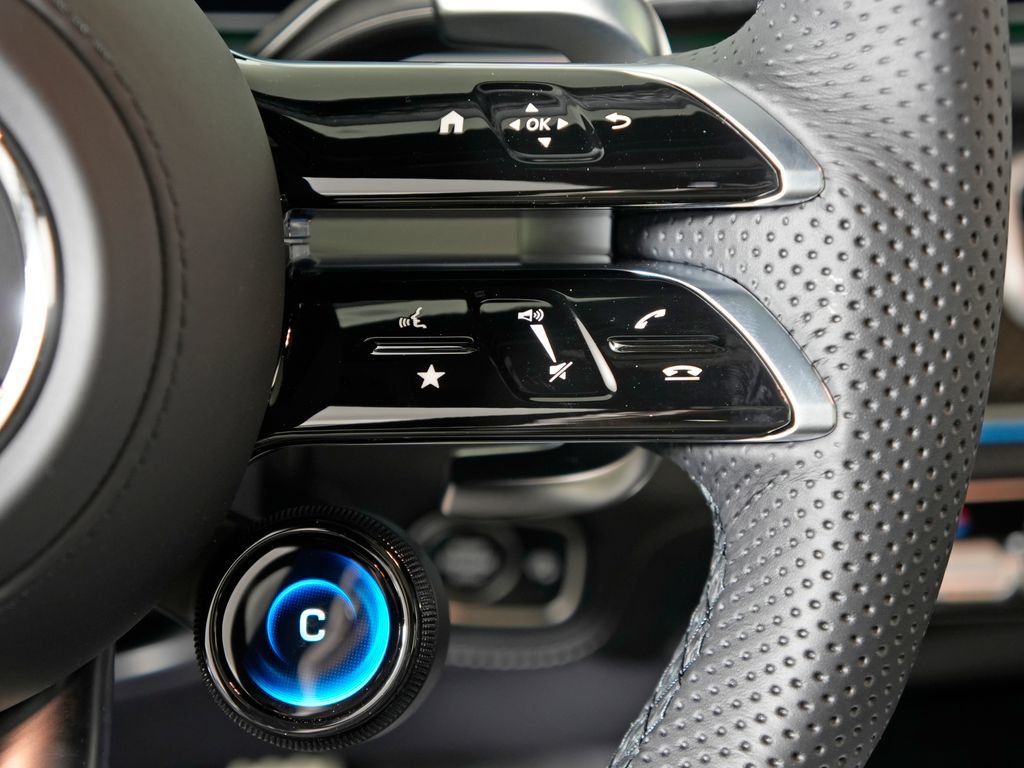Certified 2026 Mercedes-Benz GLE 53 AMG 4MATIC image 18